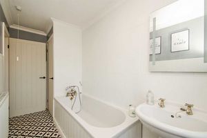 Photo 23- click for photo gallery